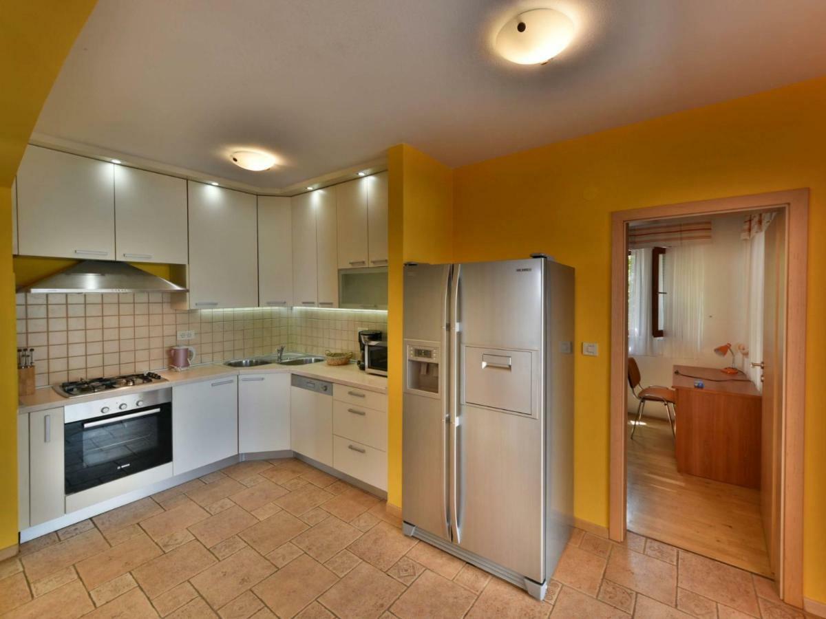 Villa Yellow House By Interhome ディクロ エクステリア 写真