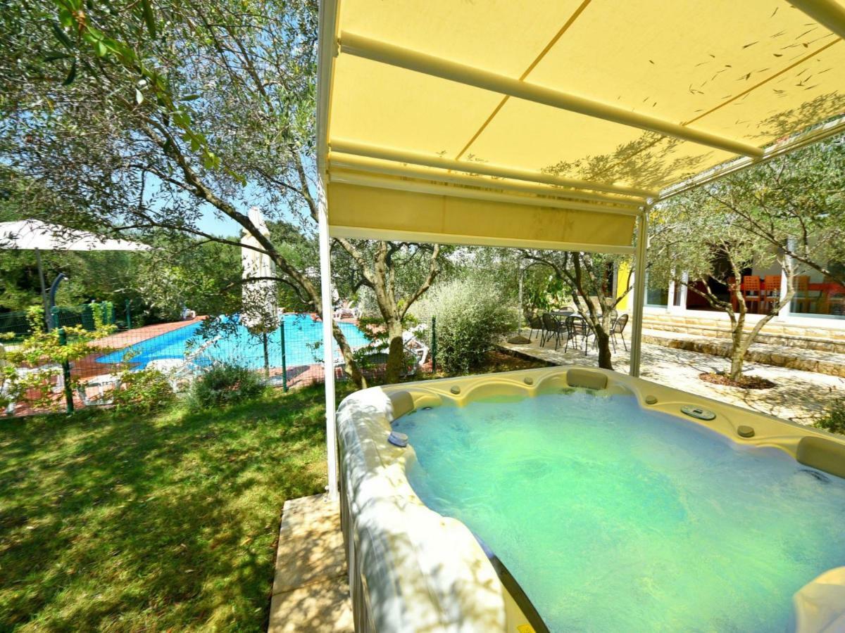 Villa Yellow House By Interhome ディクロ エクステリア 写真